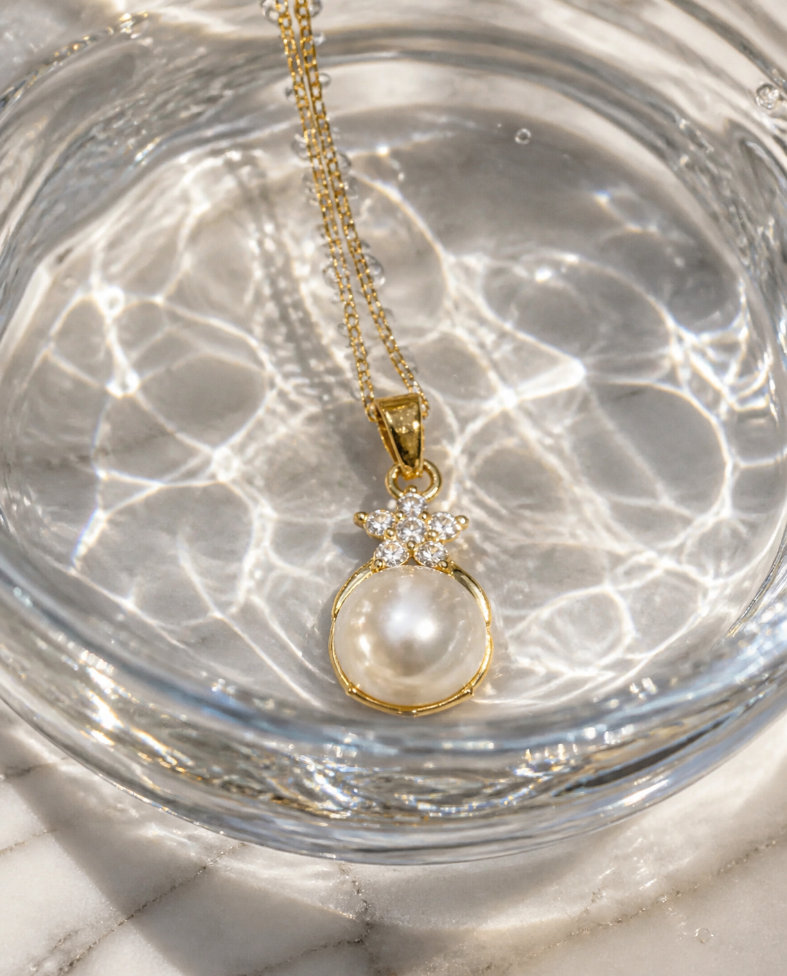 Pearl Star Pendant Necklace submerged in seawater, waterproof